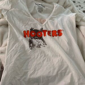 Hooters shirt